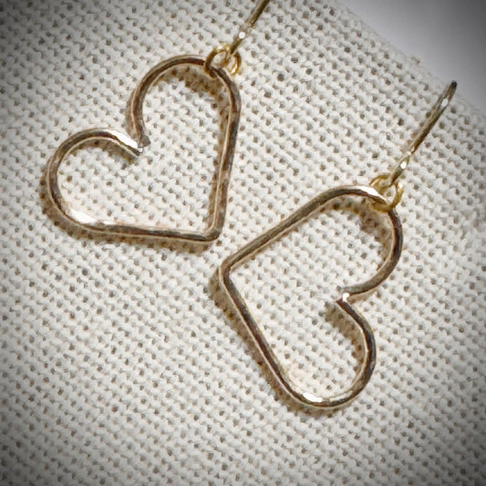 gold pu’uwai hammered earrings