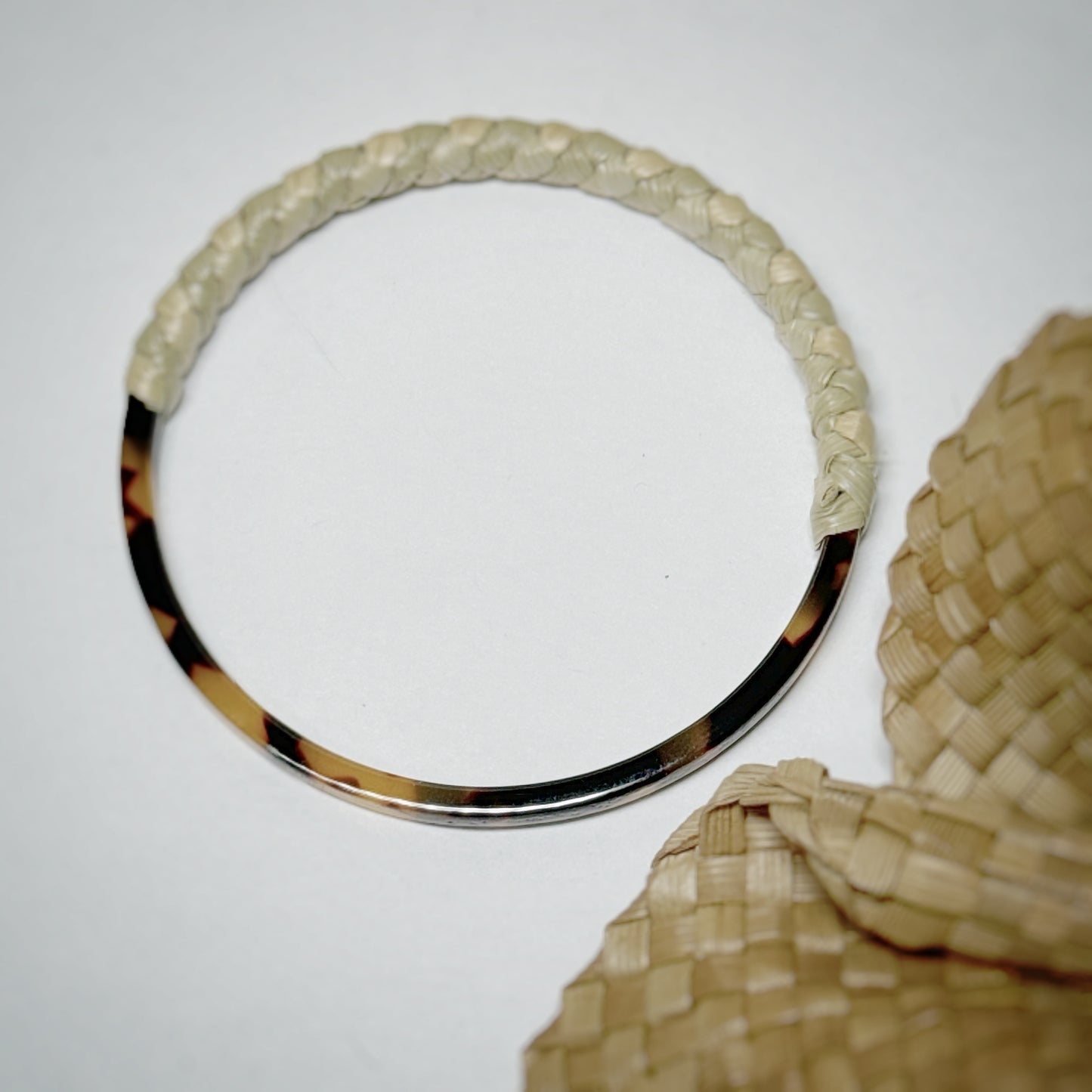 Lauhala tortoise bangle size 7 1/4