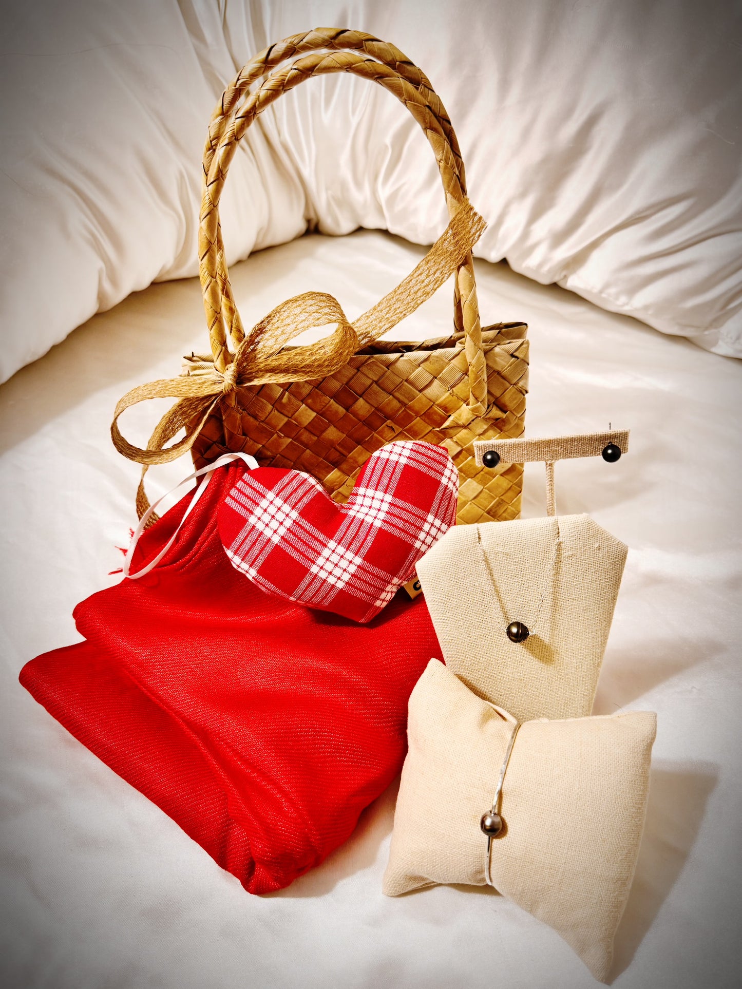 Red Palaka sterling silver Tahitian pearl gift set