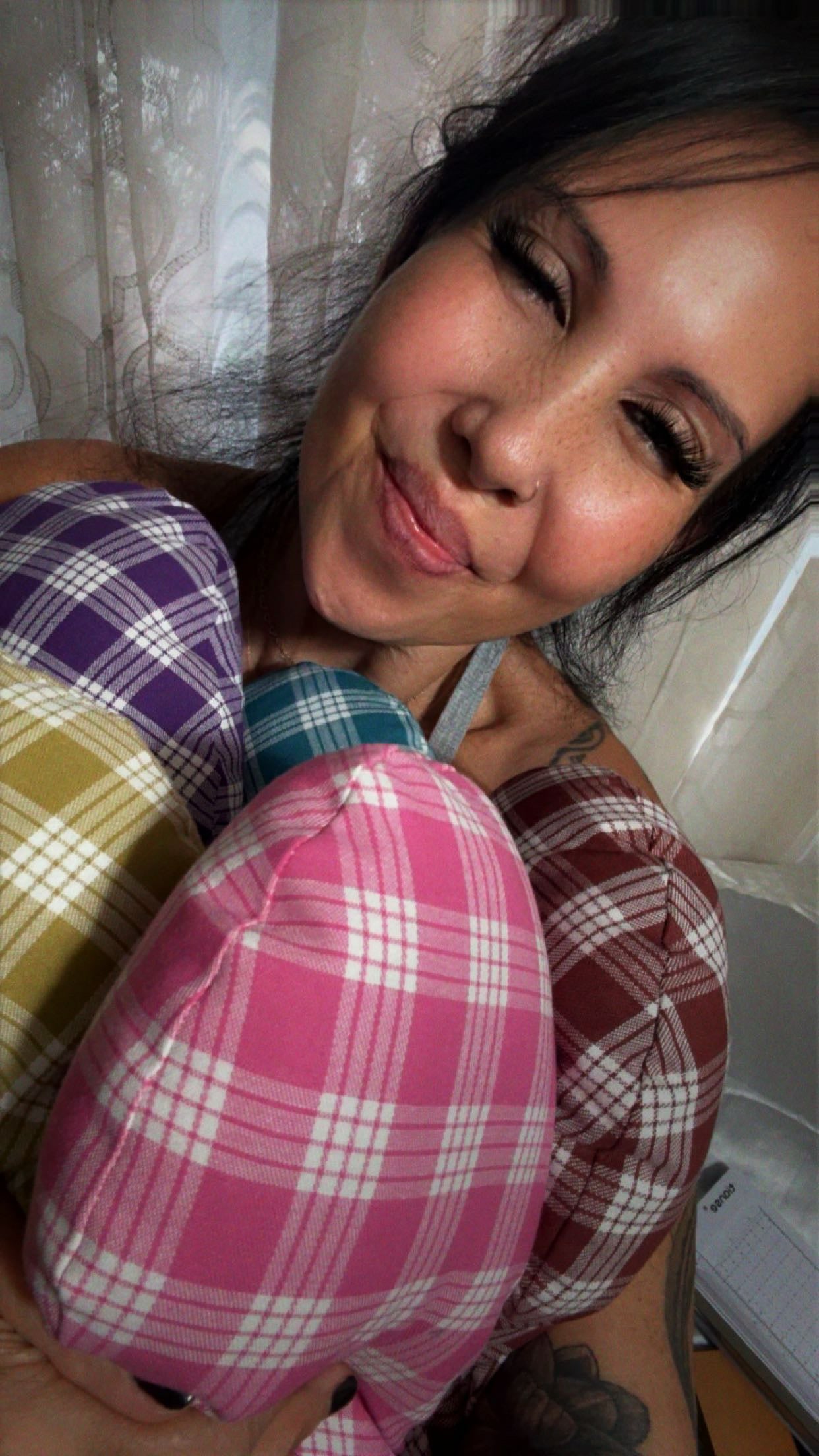 Black Palaka uluna pu’uwai “heart pillow”