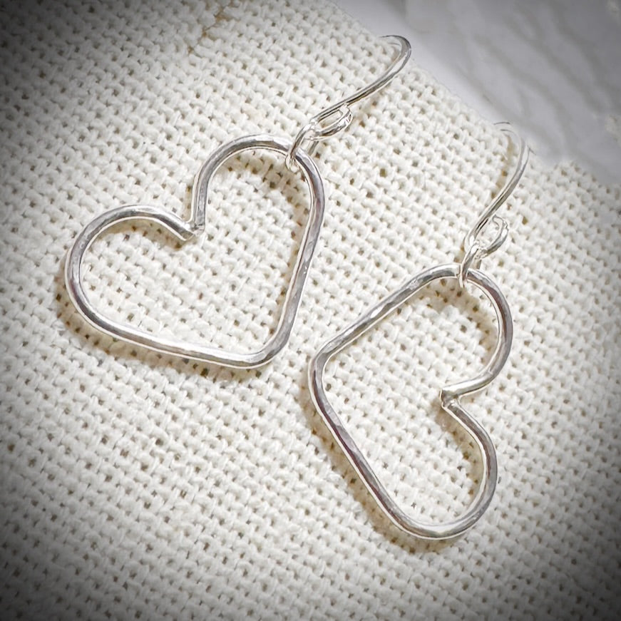 Silver pu’uwai hammered earrings