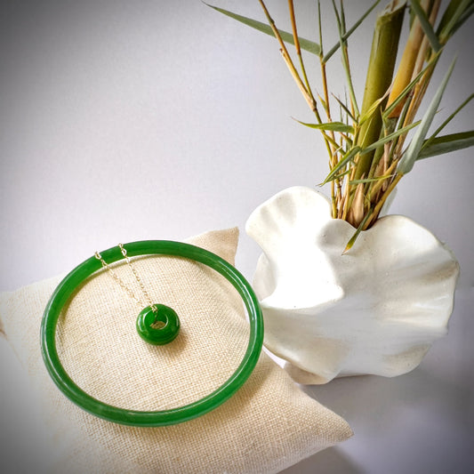 Jade dainty bangle and doughnut shape pendant set-dark green