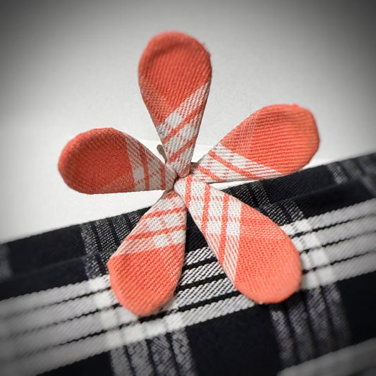 Coral Palaka hair pua pick