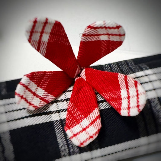 Red Palaka hair pua pick