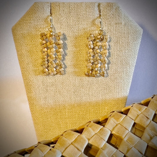 Lauhala lahi knot quilt woven dangle earring