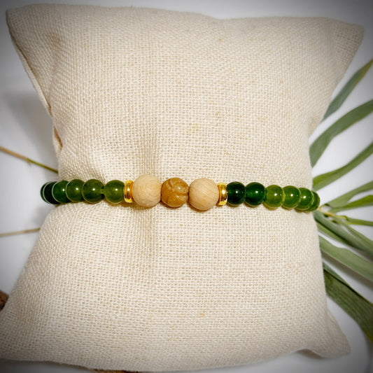 Jade stretch bracelet w/brown wood lotus