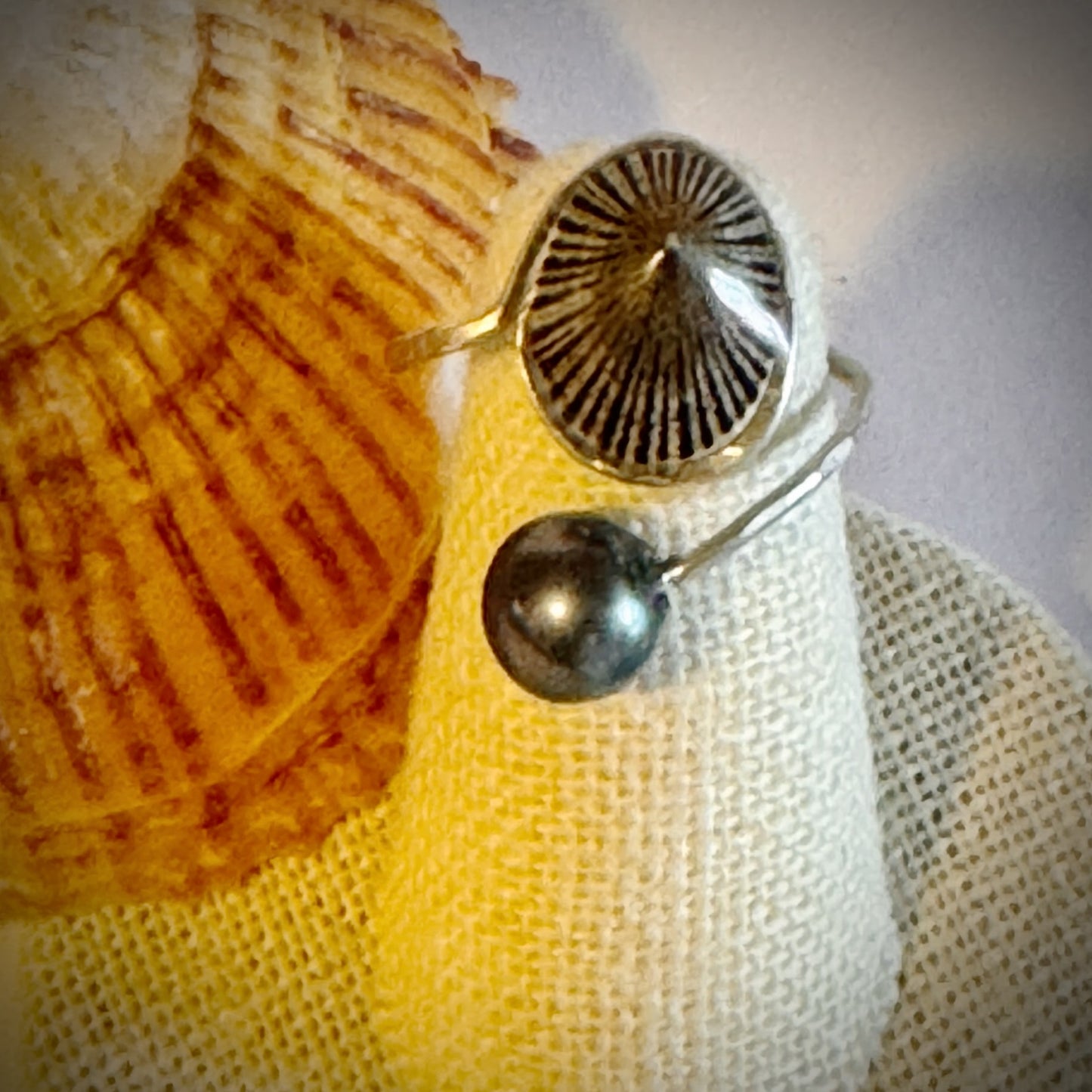 ‘Opihi with Tahitian pearl silver cuff adjustable shell ring