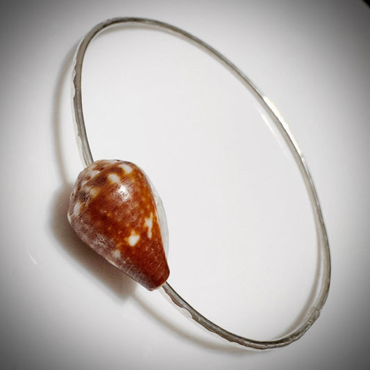 Brown with white calf Cone seashell floating bangle