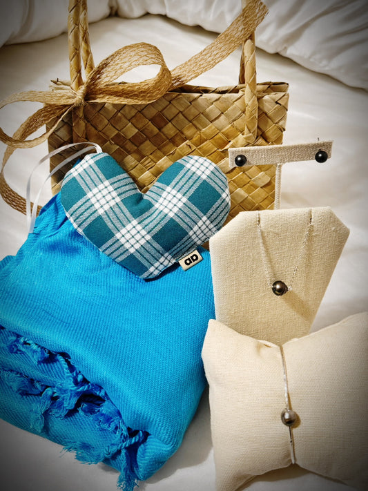 Teal Palaka sterling silver Tahitian pearl gift set