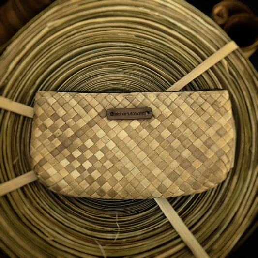 Lauhala woven zipper clutch-wallet