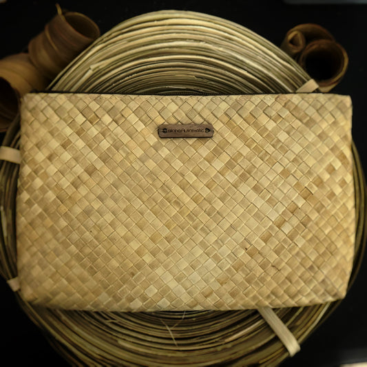 Lauhala woven zipper clutch-large